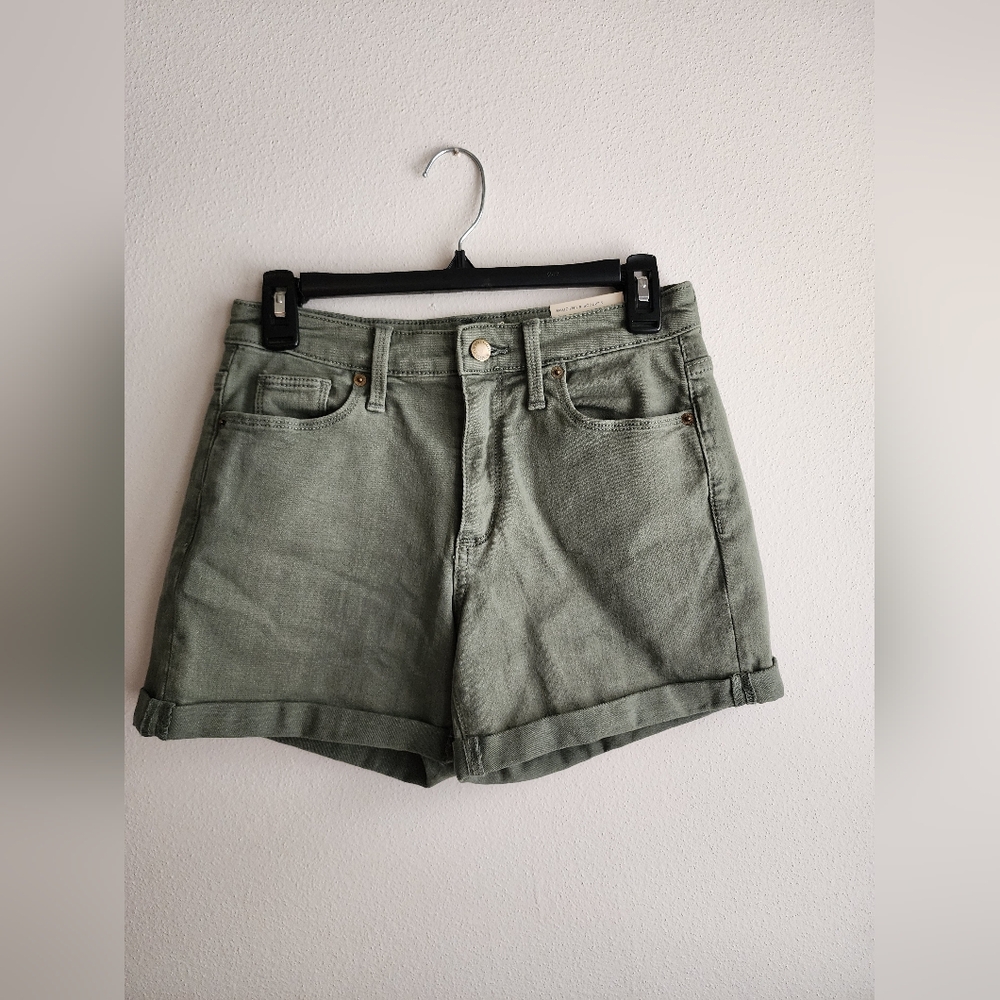 Universal Thread High Rise Green Denim Cargo Women's Shorts Size 2 / 26